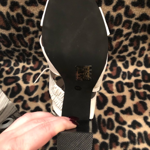 Jeffrey Campbell heels. Brand new - Picture 3 of 4